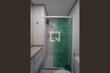 Apartamento à venda com 66m², 2 quartos e 2 vagasBanheiro da Suíte