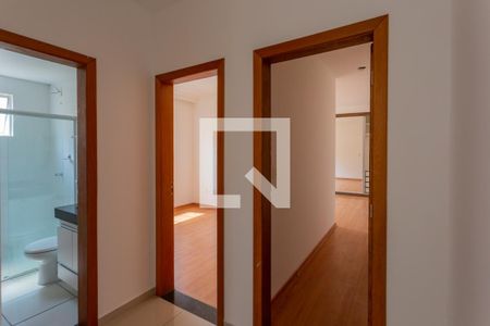Corredor de apartamento à venda com 3 quartos, 170m² em União, Belo Horizonte