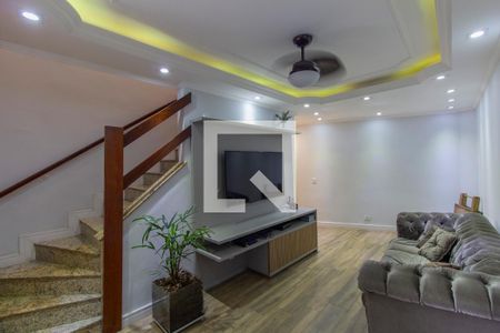 Sala  de casa à venda com 3 quartos, 110m² em Parque Císper, São Paulo