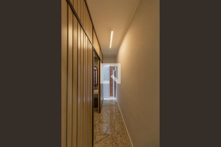 Casa à venda com 110m², 3 quartos e 1 vagaCorredor 