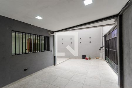 Casa à venda com 400m², 3 quartos e 3 vagas Casa à venda com 400m², 3 quartos e 3 vagasGaragem