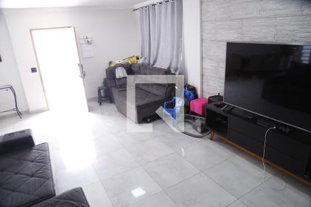 Sala de casa à venda com 3 quartos, 400m² em Piqueri, São Paulo
