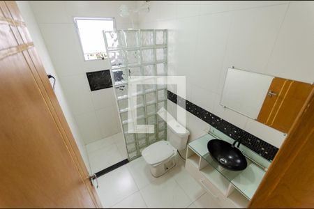 Casa à venda com 400m², 3 quartos e 3 vagas Casa à venda com 400m², 3 quartos e 3 vagasBanheiro