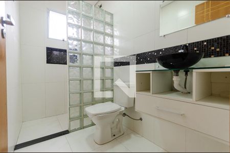 Casa à venda com 400m², 3 quartos e 3 vagas Casa à venda com 400m², 3 quartos e 3 vagasBanheiro