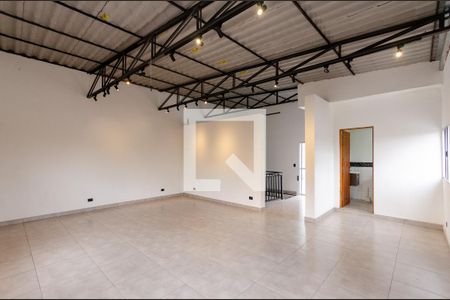 Casa à venda com 400m², 3 quartos e 3 vagas Casa à venda com 400m², 3 quartos e 3 vagasSalão de Festas