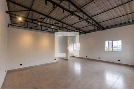 Casa à venda com 400m², 3 quartos e 3 vagas Casa à venda com 400m², 3 quartos e 3 vagasSalão de Festas