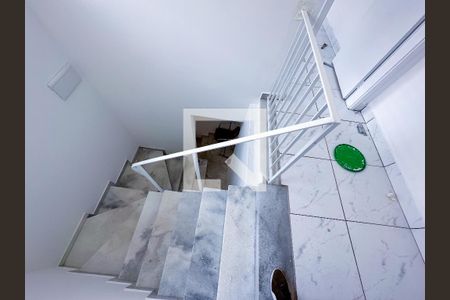 Escada de casa para alugar com 2 quartos, 300m² em Vila Leopoldina, São Paulo