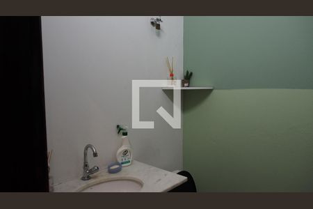 Casa à venda com 313m², 5 quartos e sem vagaLavabo