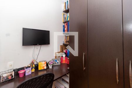 Apartamento à venda com 84m², 3 quartos e 2 vagasQuarto 2