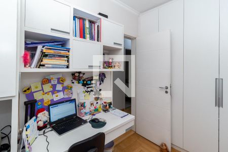 Apartamento à venda com 84m², 3 quartos e 2 vagasQuarto 3