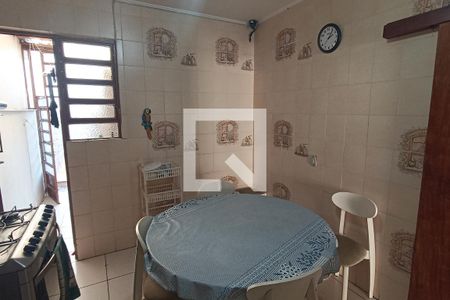Casa à venda com 206m², 5 quartos e 2 vagasCozinha