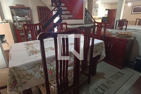 Casa à venda com 206m², 5 quartos e 2 vagasSala de Jantar