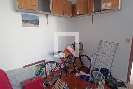 Casa à venda com 206m², 5 quartos e 2 vagasQuarto de Serviço