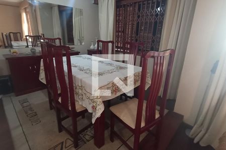 Casa à venda com 206m², 5 quartos e 2 vagasSala de Jantar