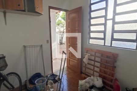 Casa à venda com 206m², 5 quartos e 2 vagasQuarto de Serviço
