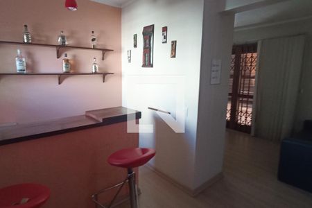 Casa à venda com 206m², 5 quartos e 2 vagasBar