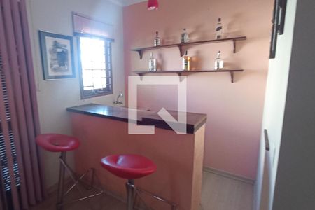 Casa à venda com 206m², 5 quartos e 2 vagasBar