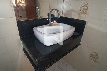 Casa à venda com 206m², 5 quartos e 2 vagasLavabo