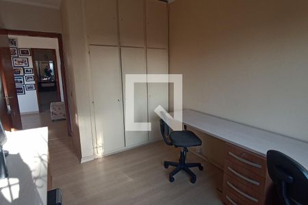 Casa à venda com 206m², 5 quartos e 2 vagasQuarto 2