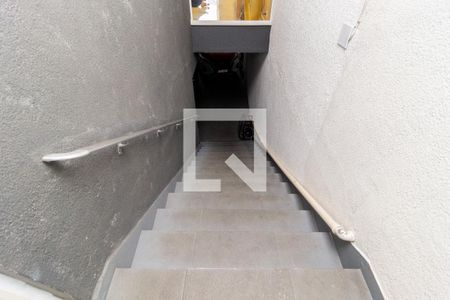 Casa à venda com 250m², 4 quartos e 4 vagasEscada