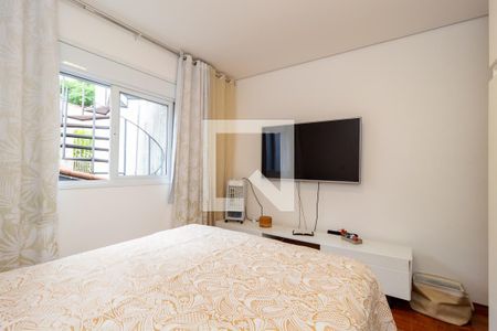 Casa à venda com 250m², 4 quartos e 4 vagasSuíte 1