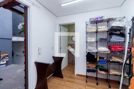 Casa à venda com 250m², 4 quartos e 4 vagasSuíte 4