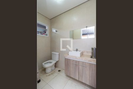 Casa à venda com 250m², 4 quartos e 4 vagasBanheiro - Espaço Gourmet