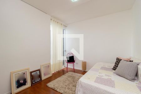 Casa à venda com 250m², 4 quartos e 4 vagasSuíte 2