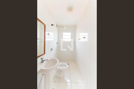 Casa para alugar com 180m², 3 quartos e 4 vagasBanheiro suite 3