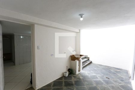 Casa para alugar com 110m², 2 quartos e 1 vaga Casa para alugar com 110m², 2 quartos e 1 vagaÁrea de Serviço