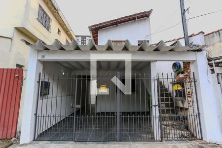 Casa para alugar com 110m², 2 quartos e 1 vaga Casa para alugar com 110m², 2 quartos e 1 vagaFachada