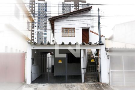 Casa para alugar com 110m², 2 quartos e 1 vaga Casa para alugar com 110m², 2 quartos e 1 vagaFachada