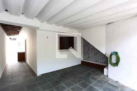 Casa para alugar com 110m², 2 quartos e 1 vaga Casa para alugar com 110m², 2 quartos e 1 vagaGaragem