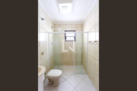 Casa para alugar com 110m², 2 quartos e 1 vaga Casa para alugar com 110m², 2 quartos e 1 vagaBanheiro