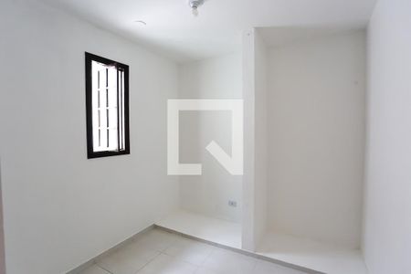 Casa para alugar com 110m², 2 quartos e 1 vaga Casa para alugar com 110m², 2 quartos e 1 vagaCloset da suíte
