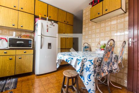 Casa para alugar com 168m², 3 quartos e 2 vagas Casa para alugar com 168m², 3 quartos e 2 vagasCozinha