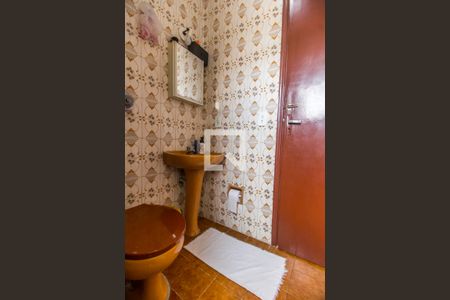 Casa para alugar com 168m², 3 quartos e 2 vagas Casa para alugar com 168m², 3 quartos e 2 vagasBanheiro