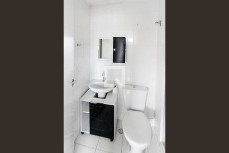 Apartamento para alugar com 36m², 2 quartos e sem vaga Apartamento para alugar com 36m², 2 quartos e sem vagaBanheiro