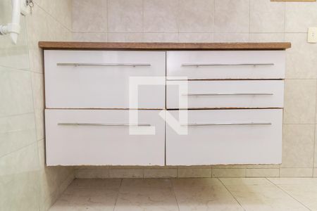 Apartamento para alugar com 60m², 2 quartos e sem vaga Apartamento para alugar com 60m², 2 quartos e sem vagaCozinha - Armários