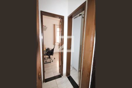 Casa à venda com 455m², 3 quartos e 2 vagasCorredor