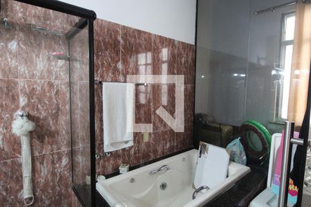 Banheiro da Suíte de casa à venda com 3 quartos, 455m² em Lins de Vasconcelos, Rio de Janeiro