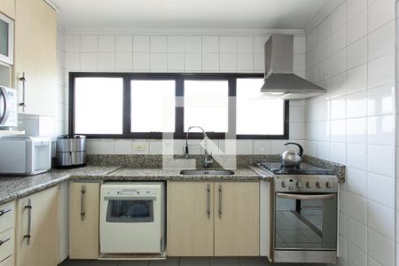 Apartamento à venda com 90m², 3 quartos e 2 vagasCozinha