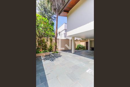 Casa à venda com 800m², 5 quartos e 8 vagasGaragem