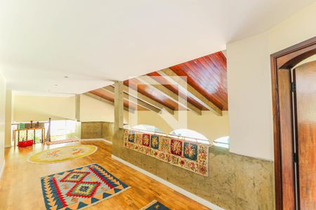 Casa à venda com 800m², 5 quartos e 8 vagasHall Quartos