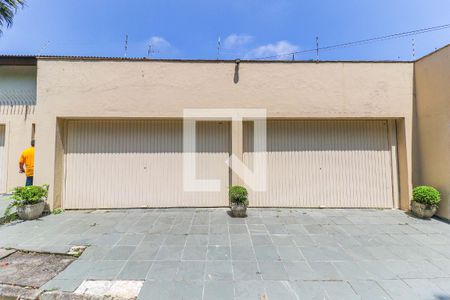 Casa à venda com 800m², 5 quartos e 8 vagasFachada