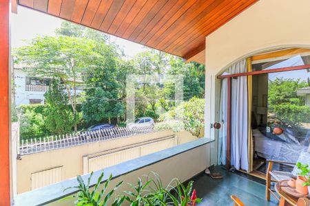 Casa à venda com 800m², 5 quartos e 8 vagasVaranda Suíte 1