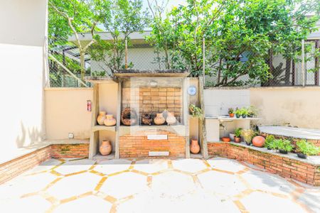 Casa à venda com 800m², 5 quartos e 8 vagasChurrasqueira