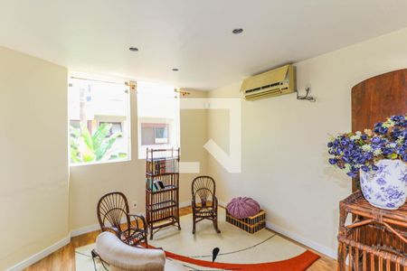 Casa à venda com 800m², 5 quartos e 8 vagasQuarto 1