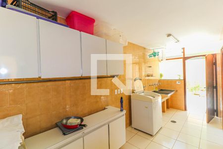 Casa à venda com 800m², 5 quartos e 8 vagasÁrea de Serviço