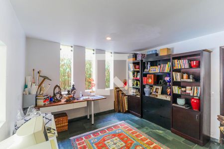 Casa à venda com 800m², 5 quartos e 8 vagasEscritório